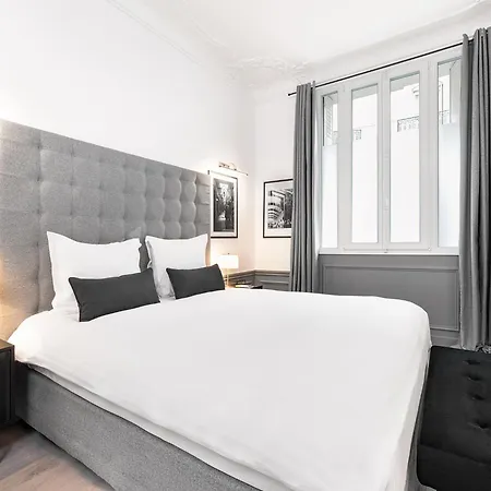Apartment Livinparis - Luxury A/c 4 Bedrooms Auteuil Eiffel Tower Paris