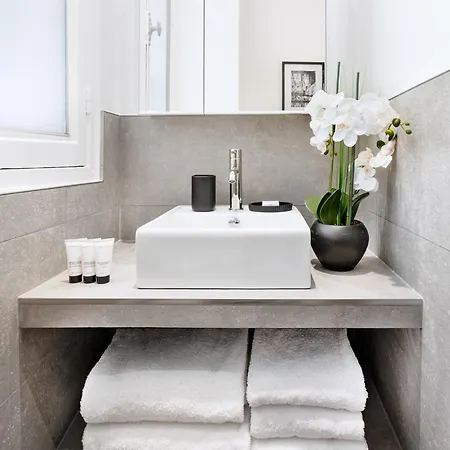 Livinparis - Luxury A/c 4 Bedrooms Auteuil Eiffel Tower